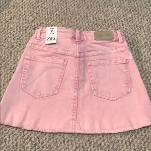 Zara Bottoms - NWT Pink Size 7 Jean Skirt Zara Bottoms - NWT Pink Size 7 Jean Skirt